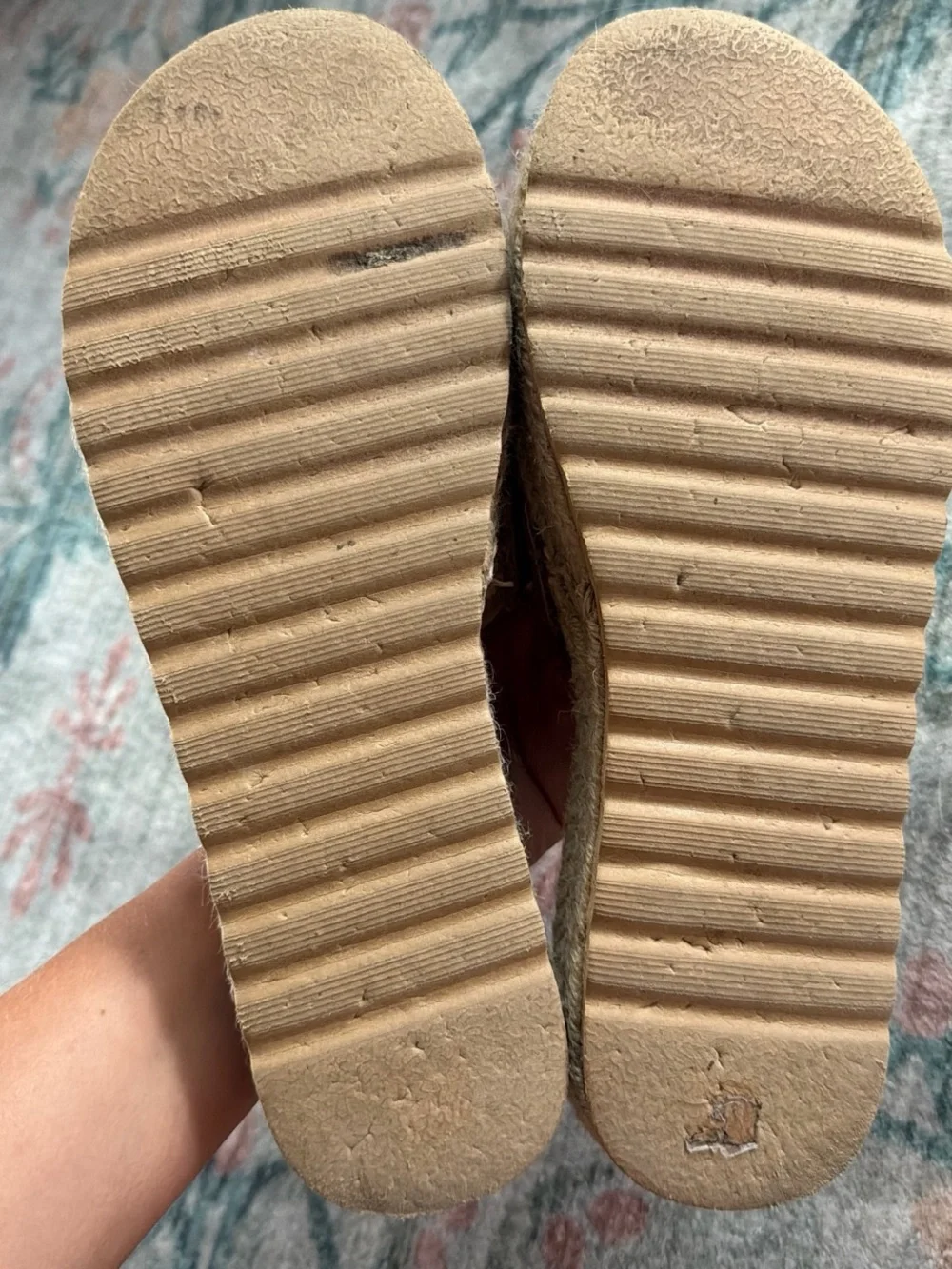 Women’s straw sandals